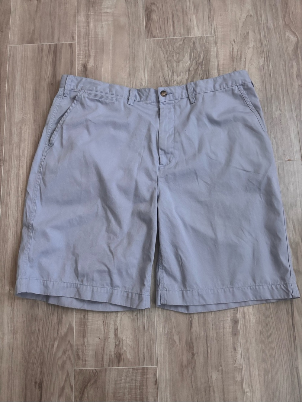 Ralph Lauren Men's Flat Front Shorts in Light Gray